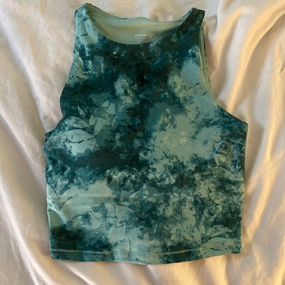 Old Navy athletic top with built in bar.